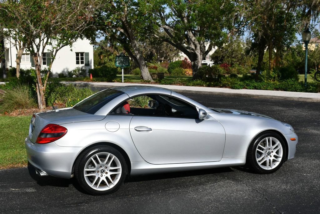 Used 2009 Mercedes-Benz SLK 300 image 36