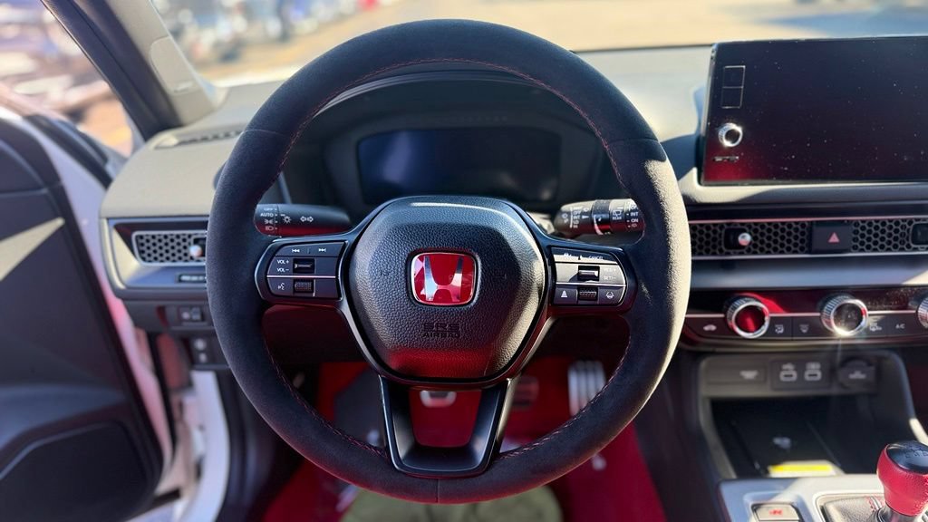 Used 2025 Honda Civic Type R image 13
