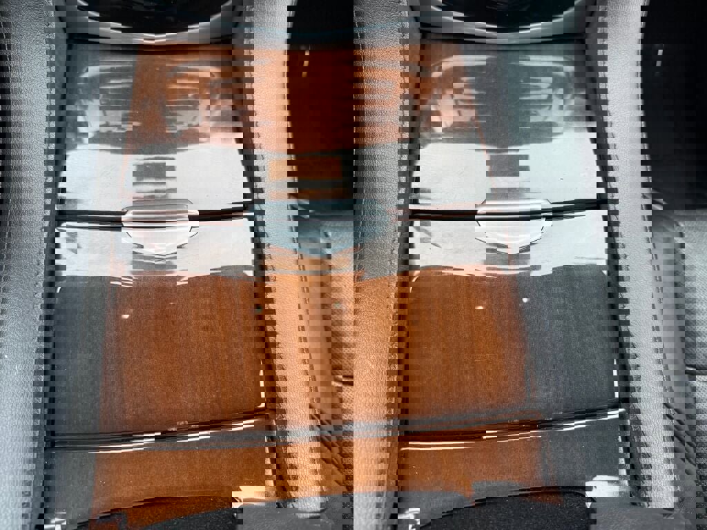 Used 2020 Cadillac Escalade Luxury image 22