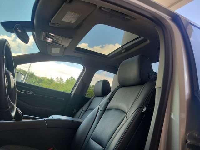 Used 2020 Buick Enclave Premium w/ Sun and Sites Package AWD/4WD image 30