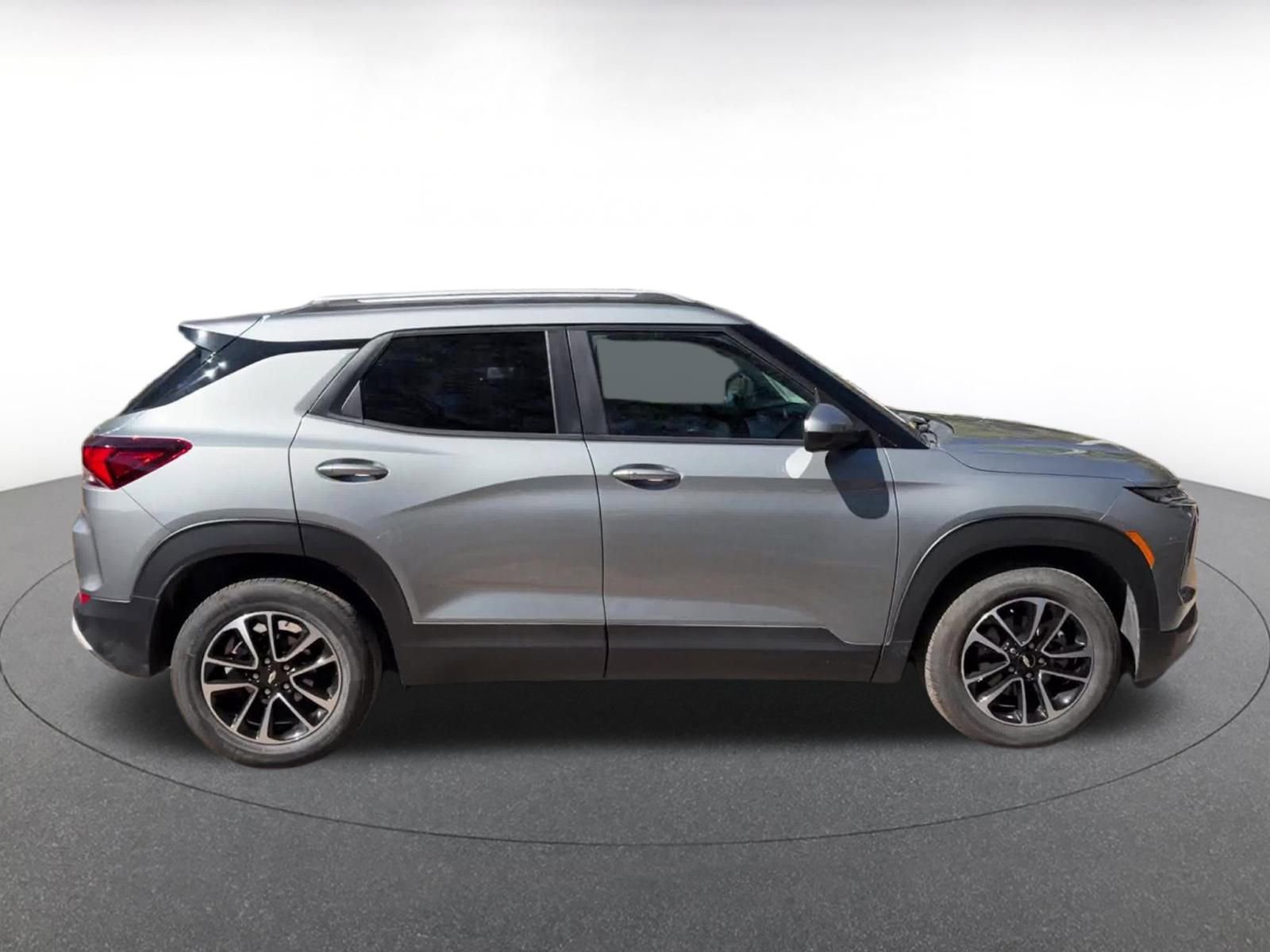 Used 2025 Chevrolet TrailBlazer LT image 16