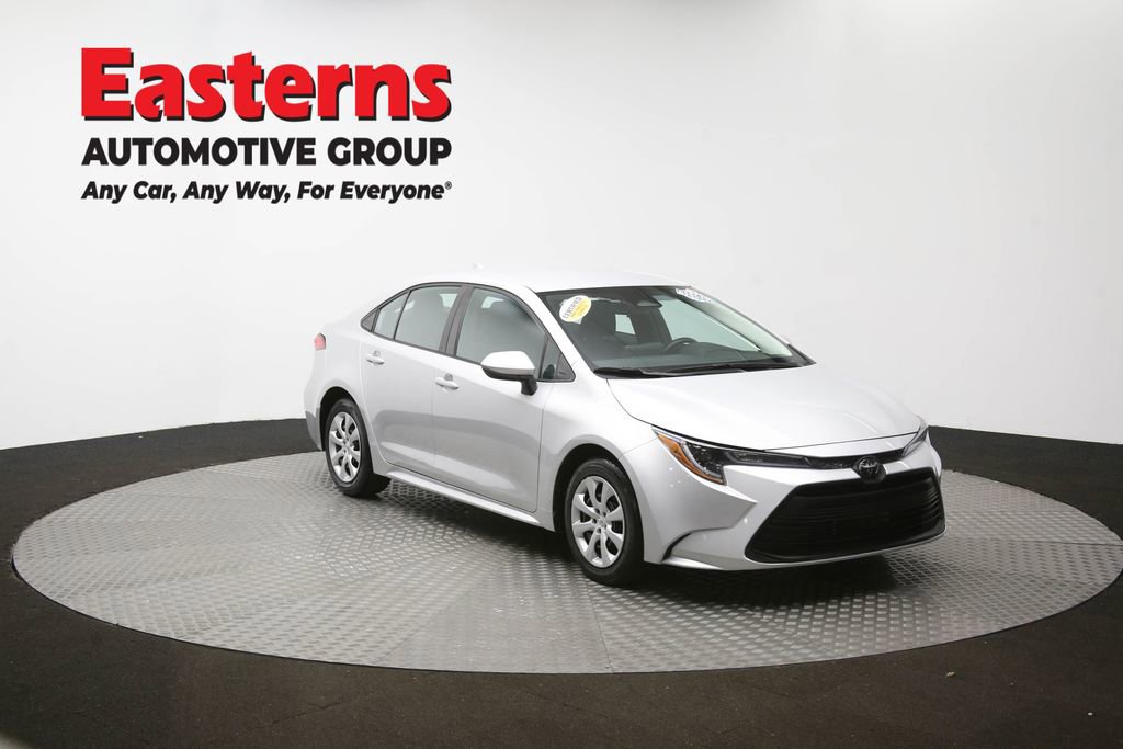 Used 2023 Toyota Corolla LE image 49