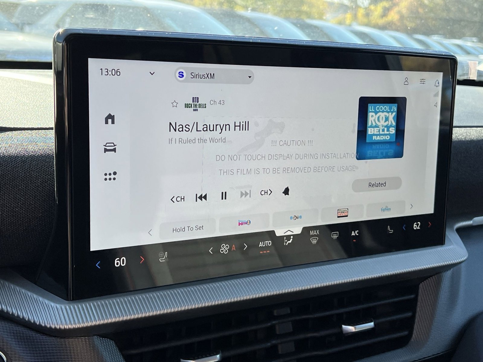 New 2026 Ford Explorer ST-Line w/ ST-Line Street Pack image 18