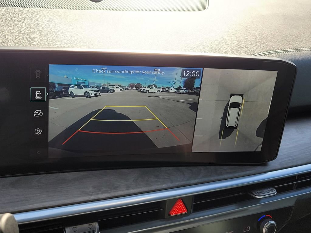 Used 2024 Kia Sorento SX Prestige w/ Sage Leather Package image 28