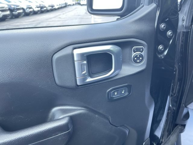 Used 2024 Jeep Wrangler Unlimited Rubicon AWD/4WD image 22