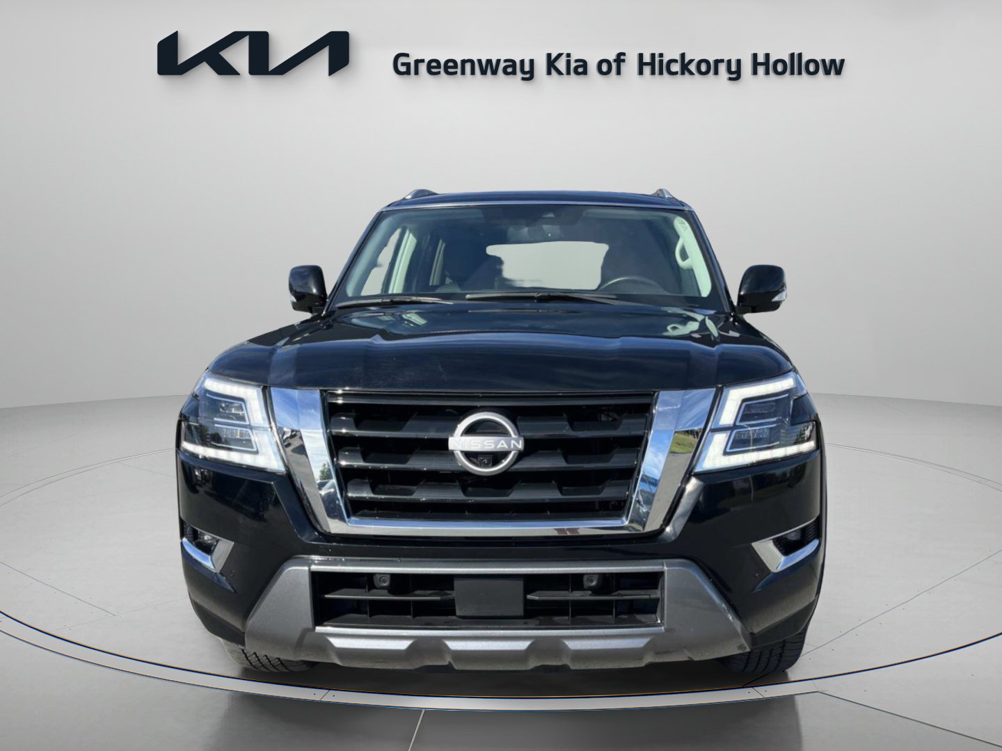 Used 2024 Nissan Armada SL w/ Captain's Chairs Package image 2