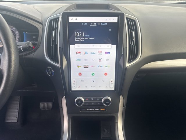 Used 2024 Ford Edge SEL image 9