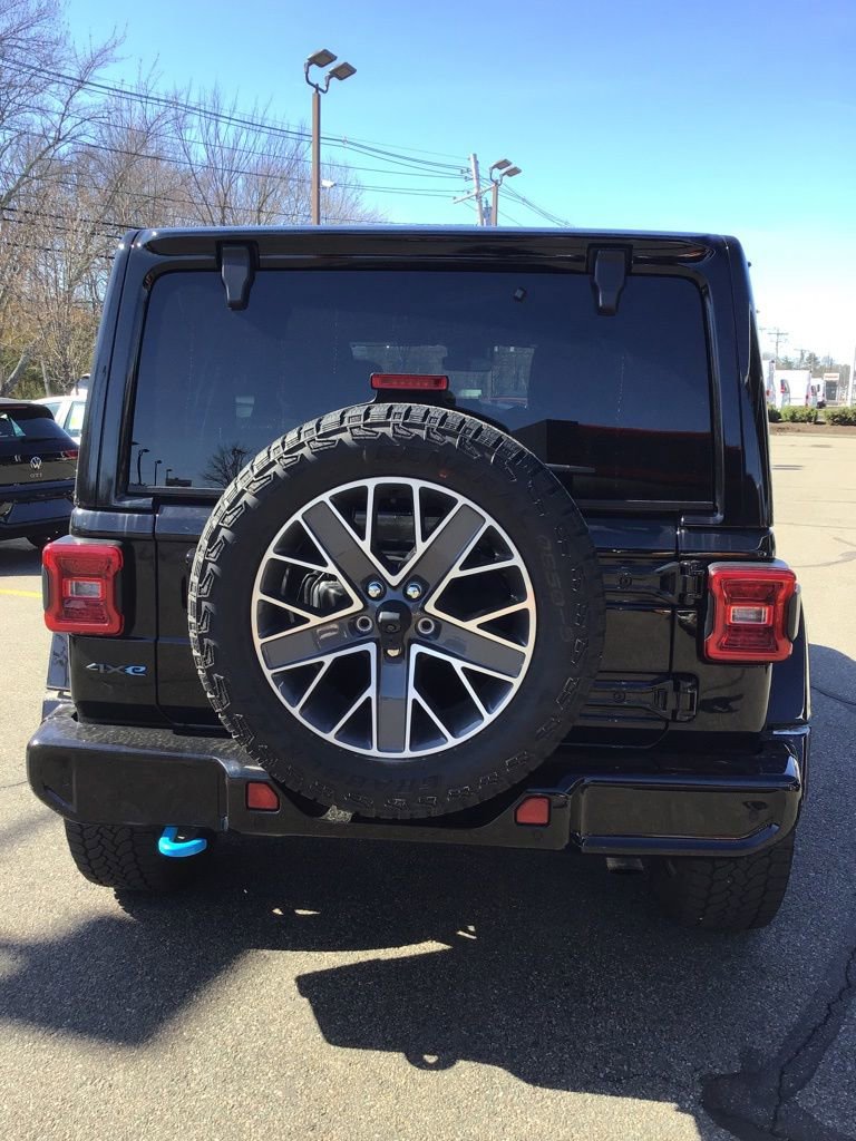 Used 2024 Jeep Wrangler High Altitude image 4