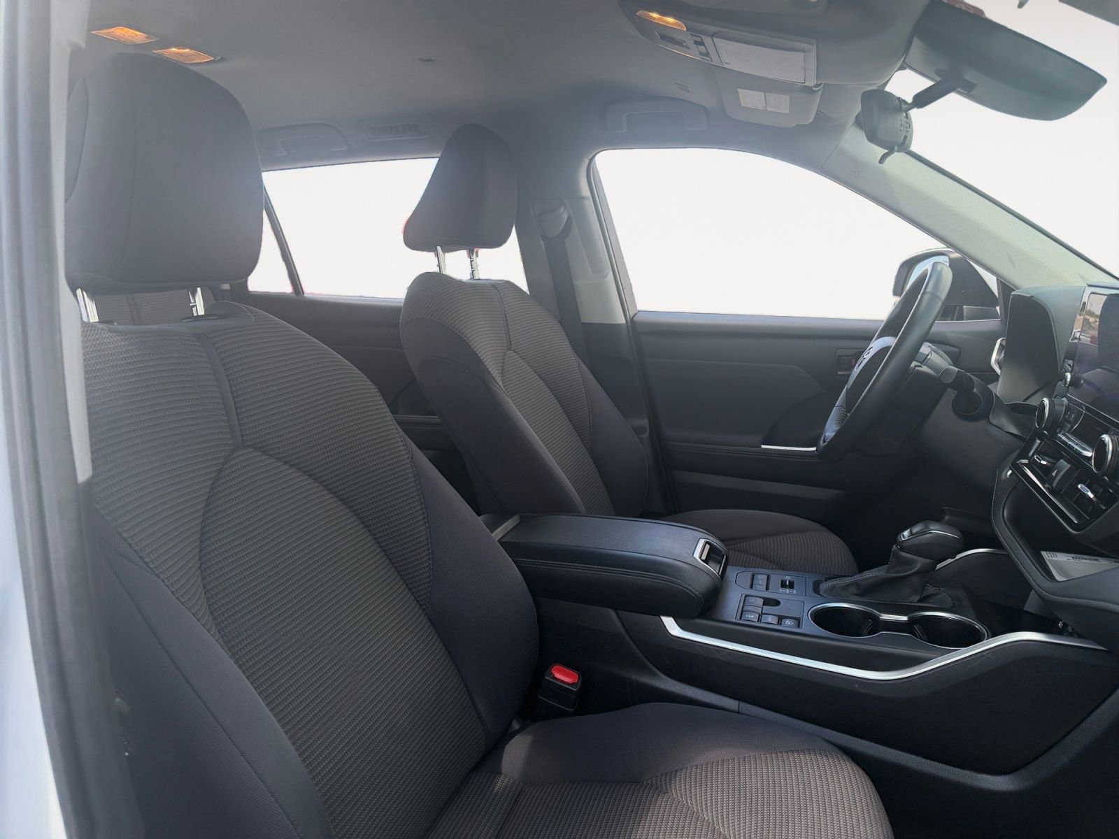 Certified 2024 Toyota Highlander LE image 15