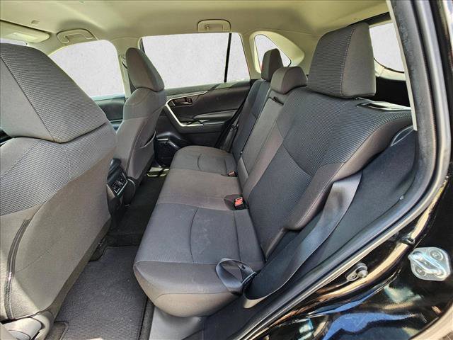 Used 2023 Toyota RAV4 LE FWD image 17