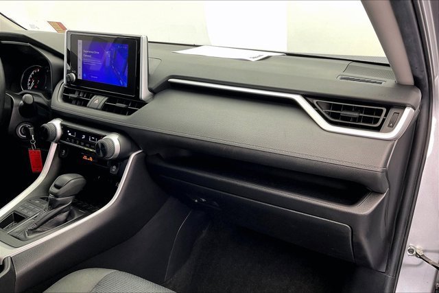 Used 2024 Toyota RAV4 LE image 16