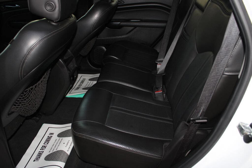 Used 2015 Cadillac SRX Luxury image 14