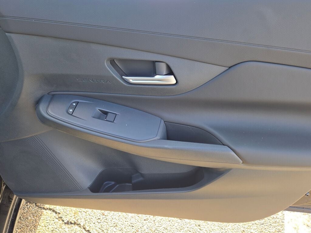 New 2026 Nissan Sentra SV image 7
