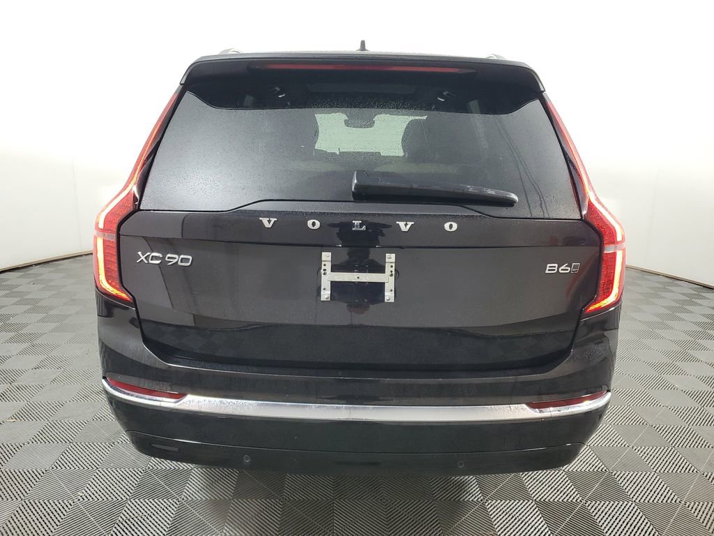 Certified 2025 Volvo XC90 B6 Plus image 7