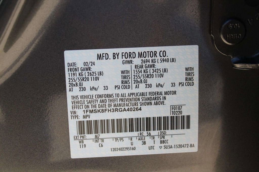 Used 2024 Ford Explorer Limited w/ Limited Technology Package image 33