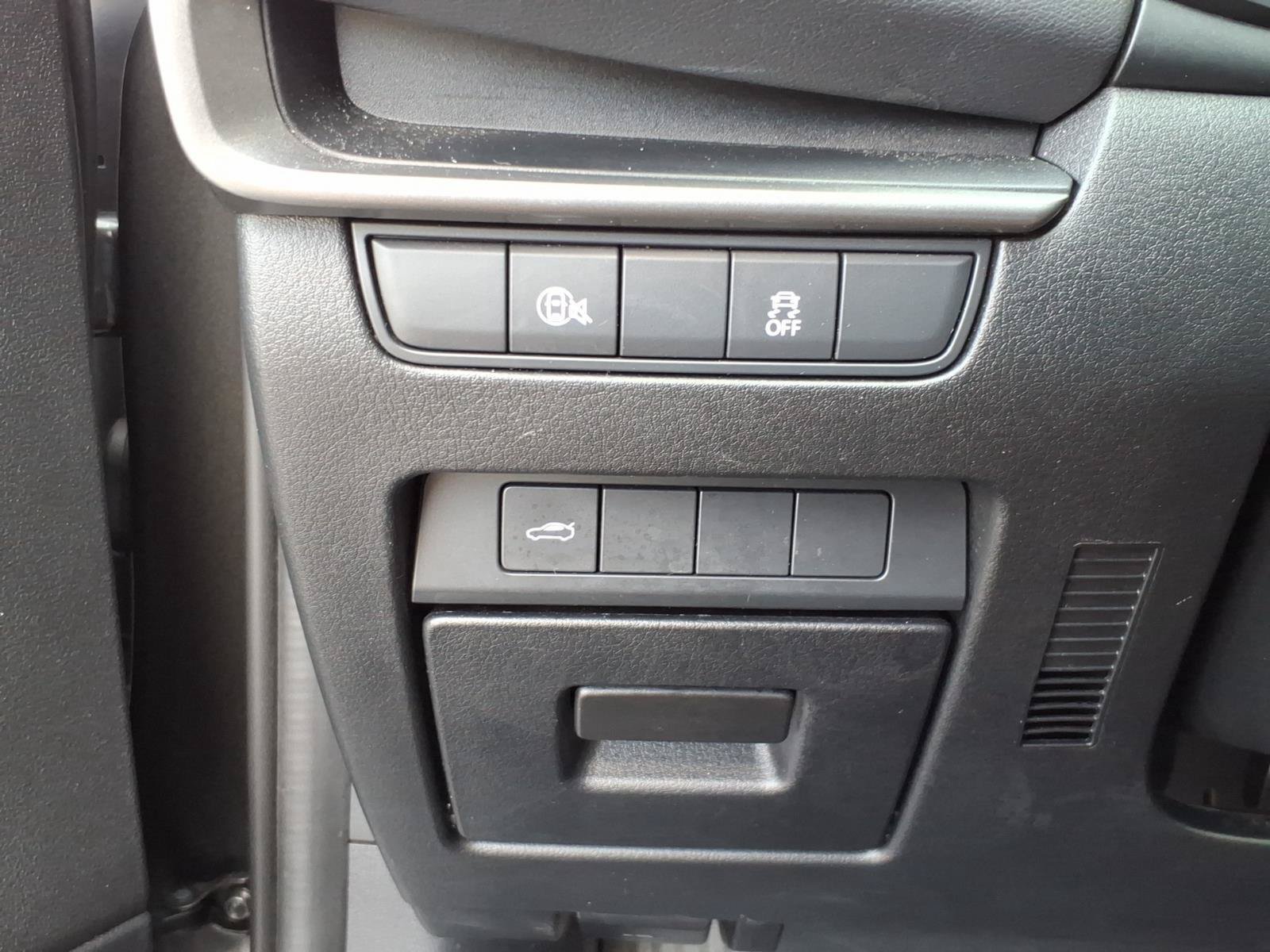 Used 2024 MAZDA MAZDA3 s FWD image 17