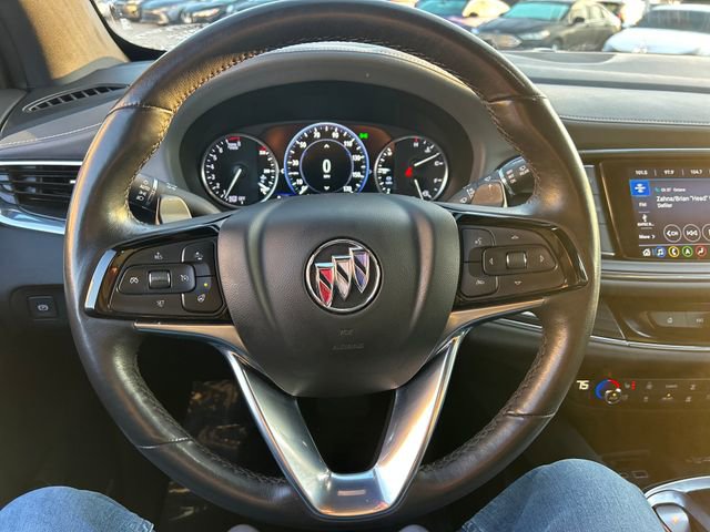 Used 2024 Buick Enclave Premium image 11