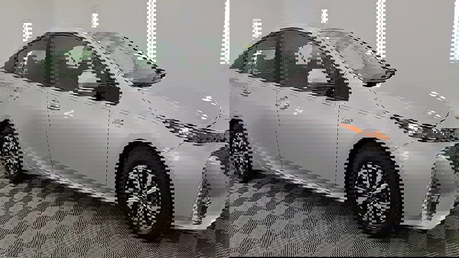 Used 2018 Toyota Prius Prime Advanced image 6