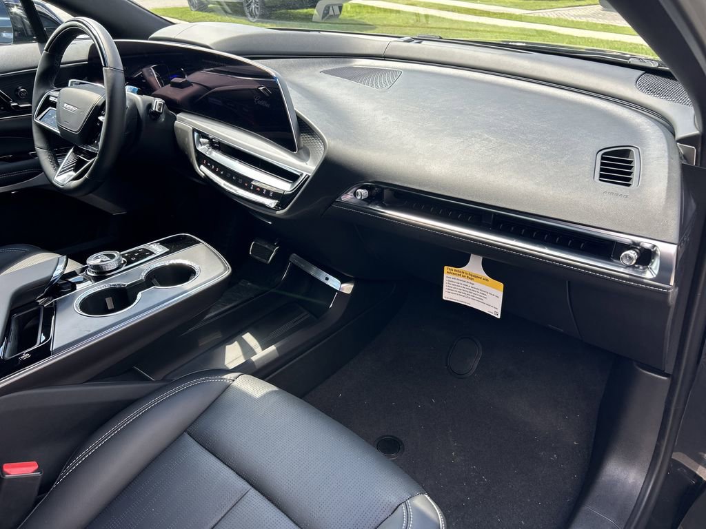 New 2026 Cadillac Lyriq V AWD/4WD image 12