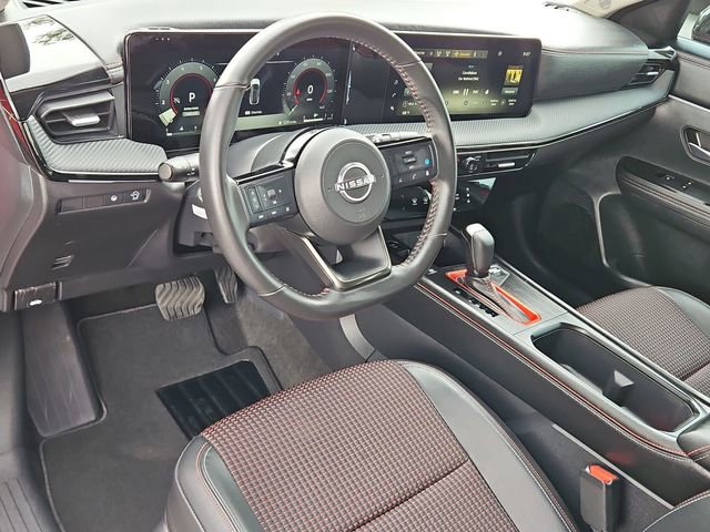 Used 2025 Nissan Kicks SR FWD image 11