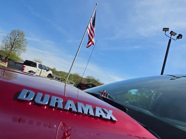 Used 2021 Chevrolet Silverado 1500 LTZ AWD/4WD image 9