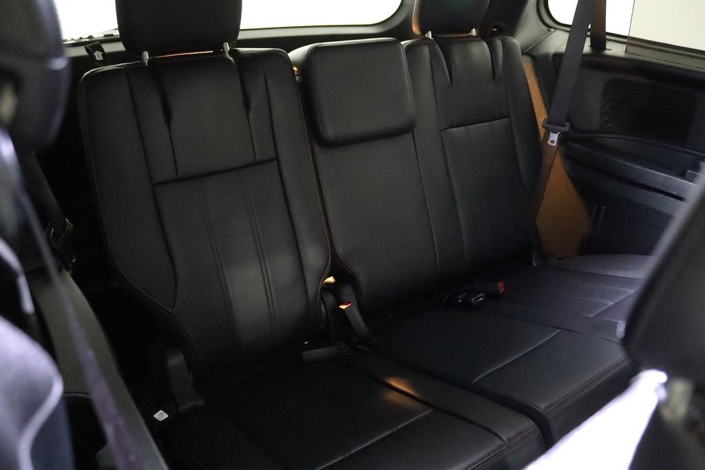 Used 2016 Dodge Grand Caravan R/T w/ Driver Convenience Group FWD image 10