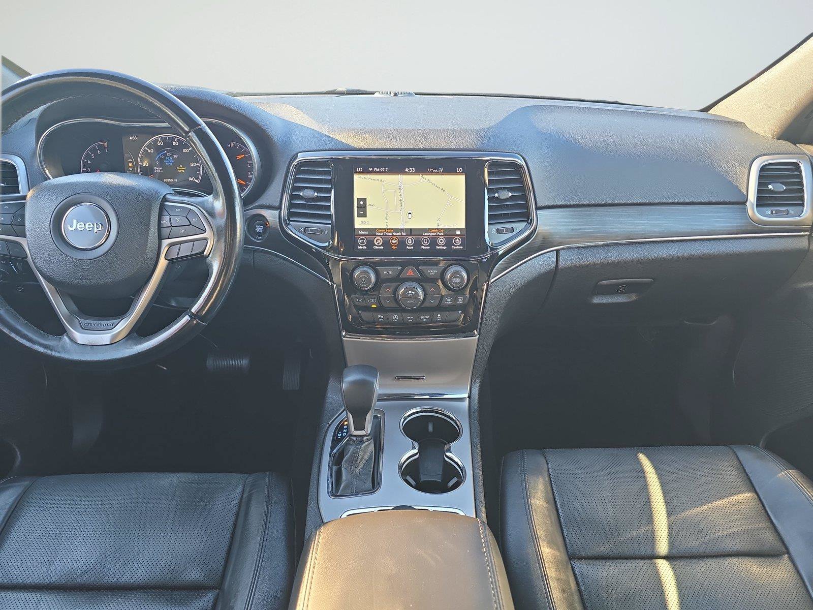 Used 2021 Jeep Grand Cherokee Limited AWD/4WD image 11