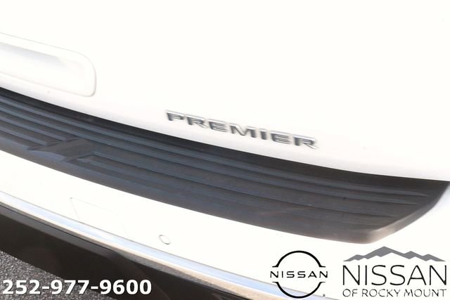 Used 2023 Chevrolet Suburban Premier image 9