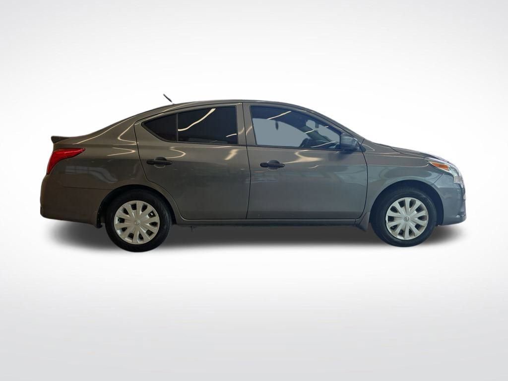 Used 2016 Nissan Versa S Plus image 6