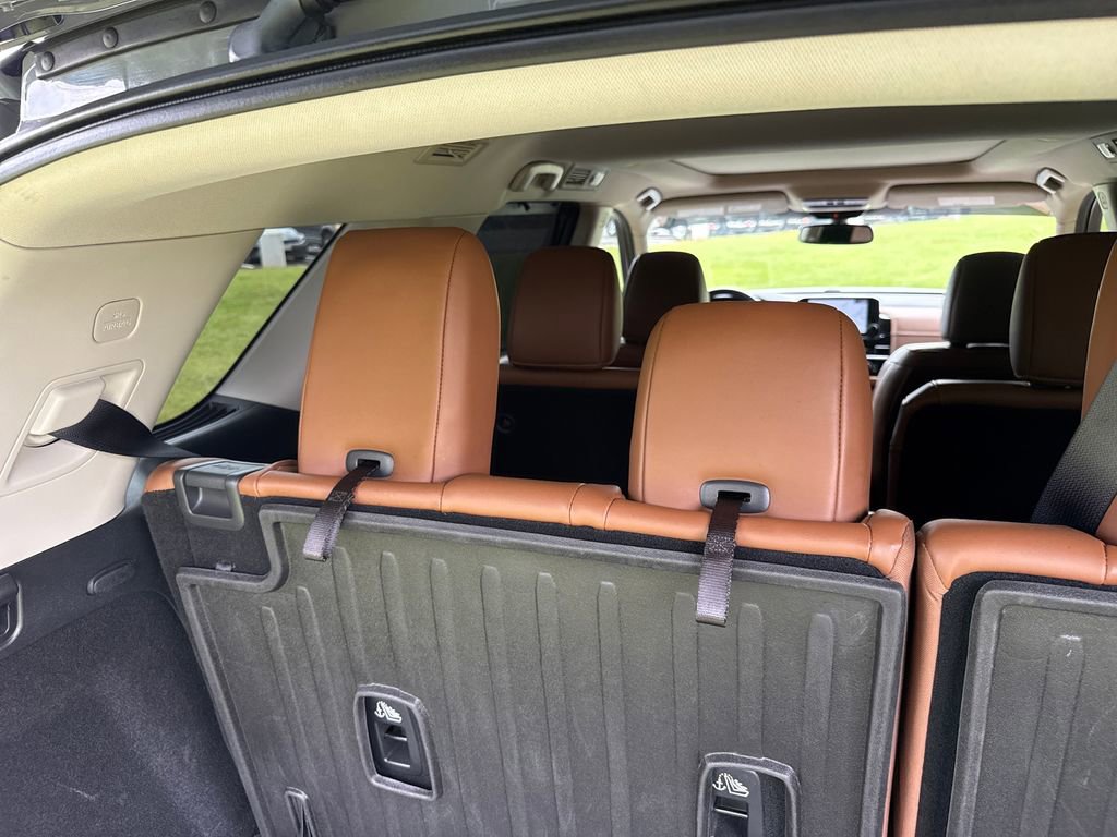 Used 2022 Nissan Pathfinder Platinum w/ Cargo Package FWD image 47