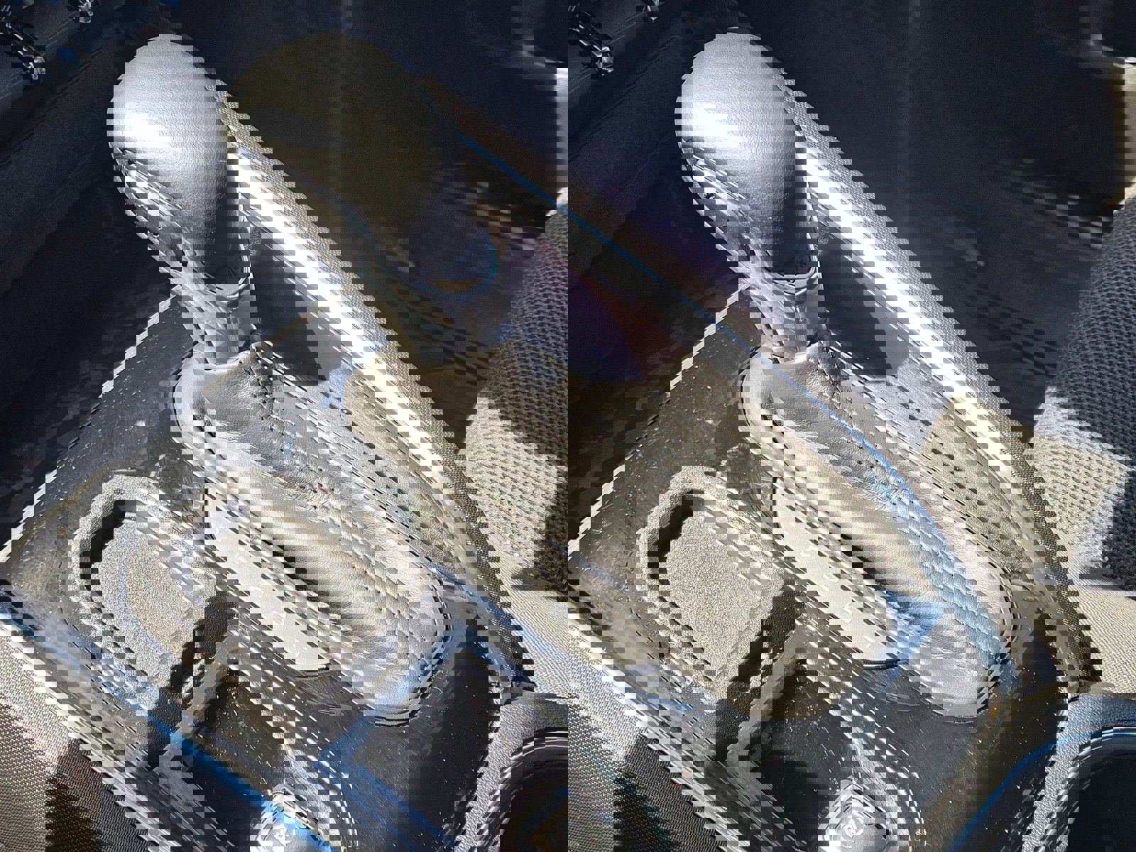 Used 2024 GMC Canyon Elevation image 19