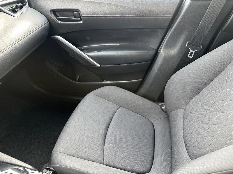 Used 2022 Toyota Corolla Cross LE AWD/4WD image 22