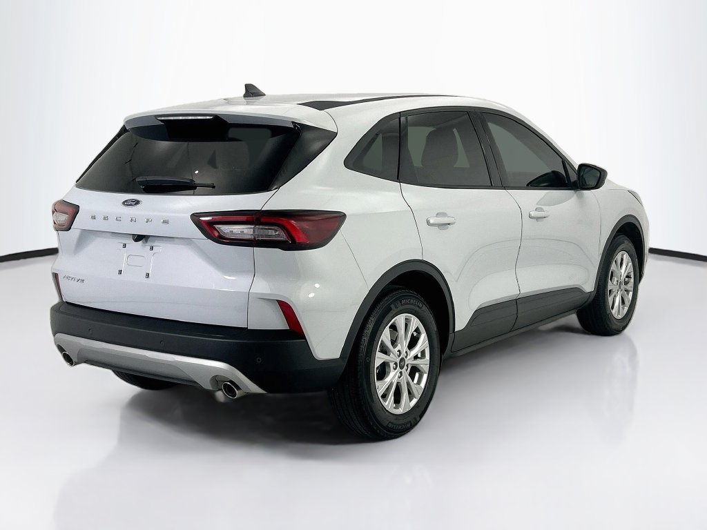 Used 2025 Ford Escape Active w/ Tech Pack #1 FWD image 5