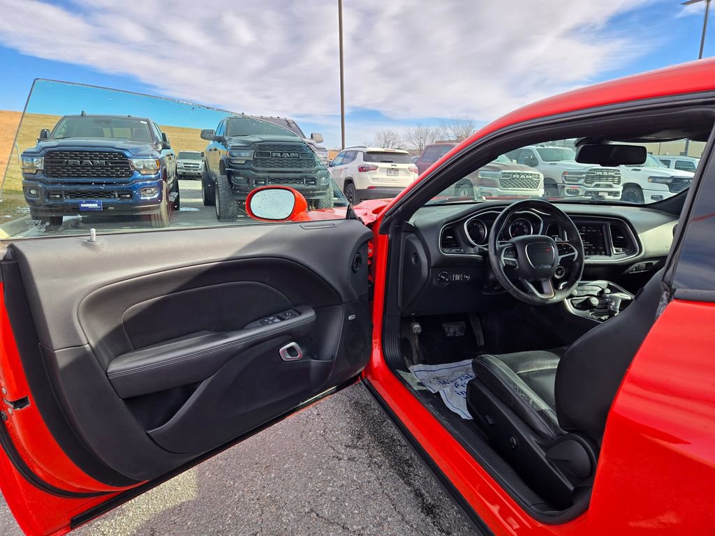 Used 2018 Dodge Challenger GT image 11