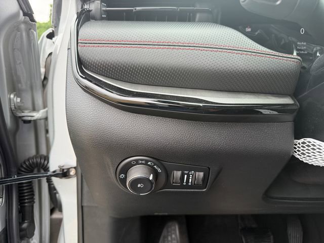 New 2026 Jeep Compass Trailhawk w/ Sun, Sound & Navigation Group image 20