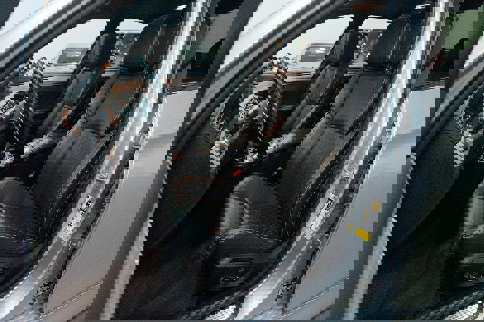 Used 2016 BMW M5 image 22