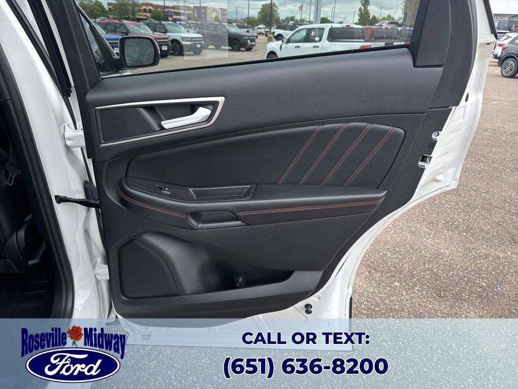 Used 2022 Ford Edge ST-Line AWD/4WD image 38