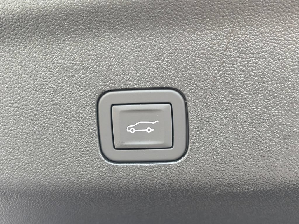 New 2026 Chevrolet Suburban High Country AWD/4WD image 8
