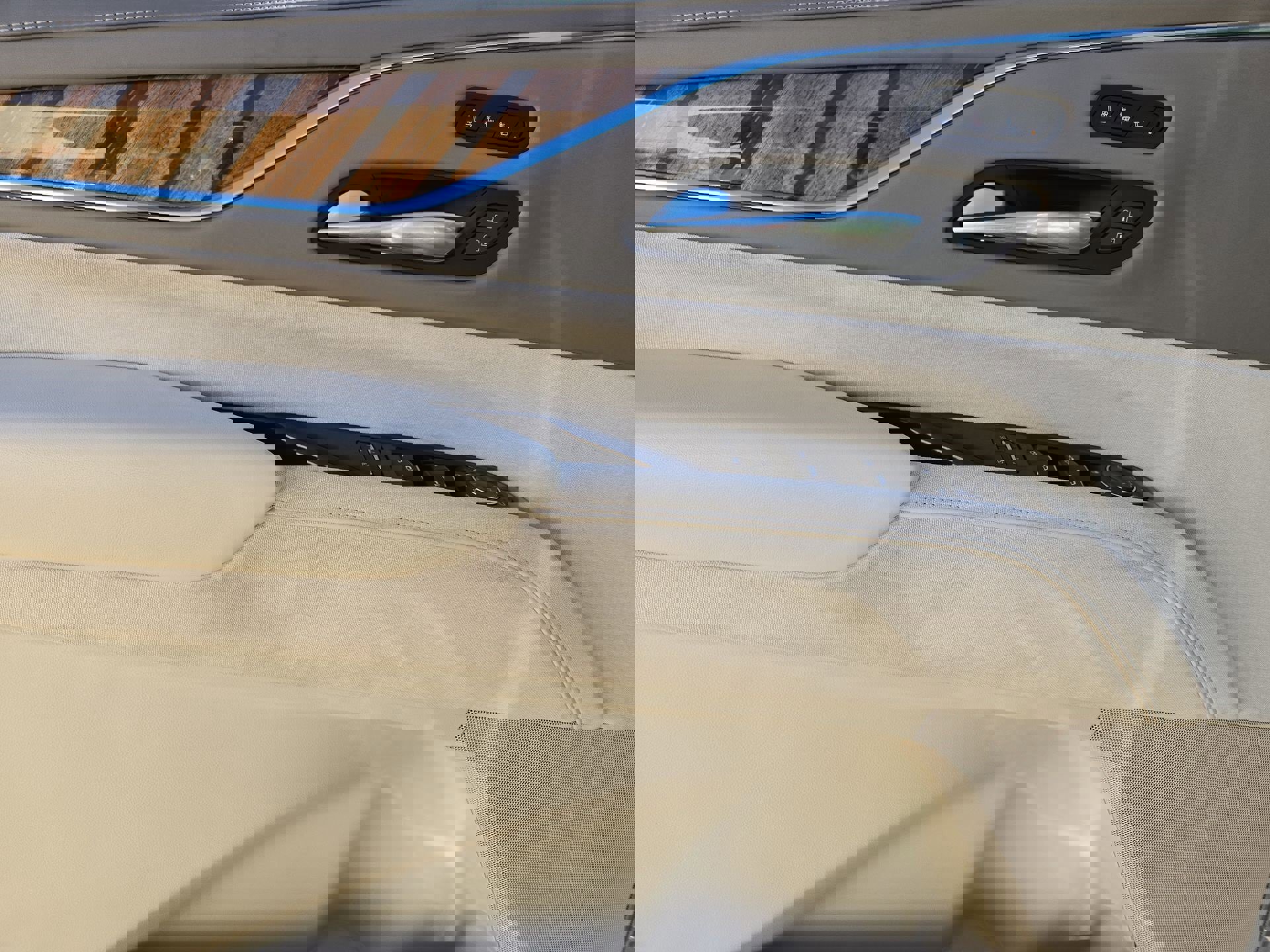 Certified 2022 Cadillac Escalade Sport Platinum w/ Heavy-Duty Trailer Package image 15