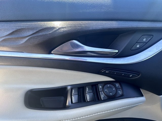 Certified 2023 Buick Enclave Avenir w/ Avenir Technology Package image 10