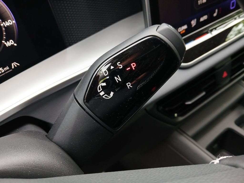 New 2026 Volkswagen Tiguan SE AWD/4WD image 23