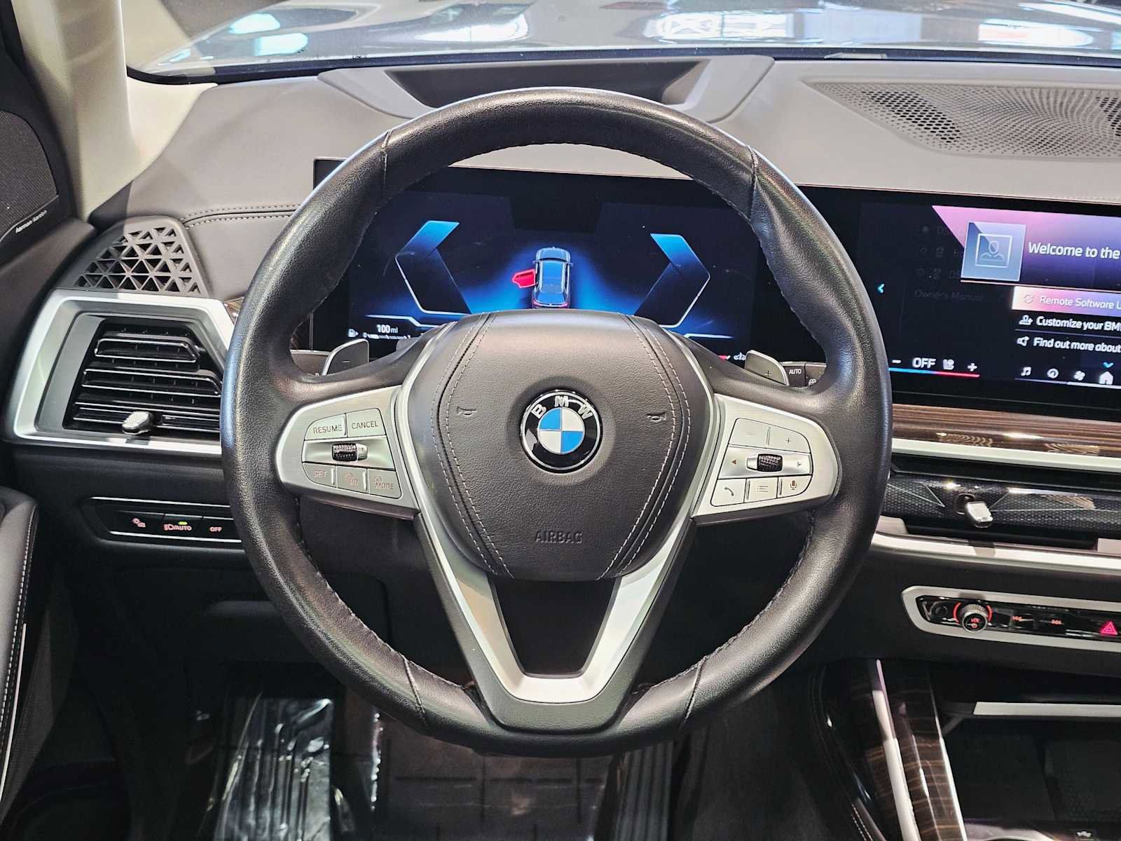 Used 2024 BMW X7 xDrive40i image 11