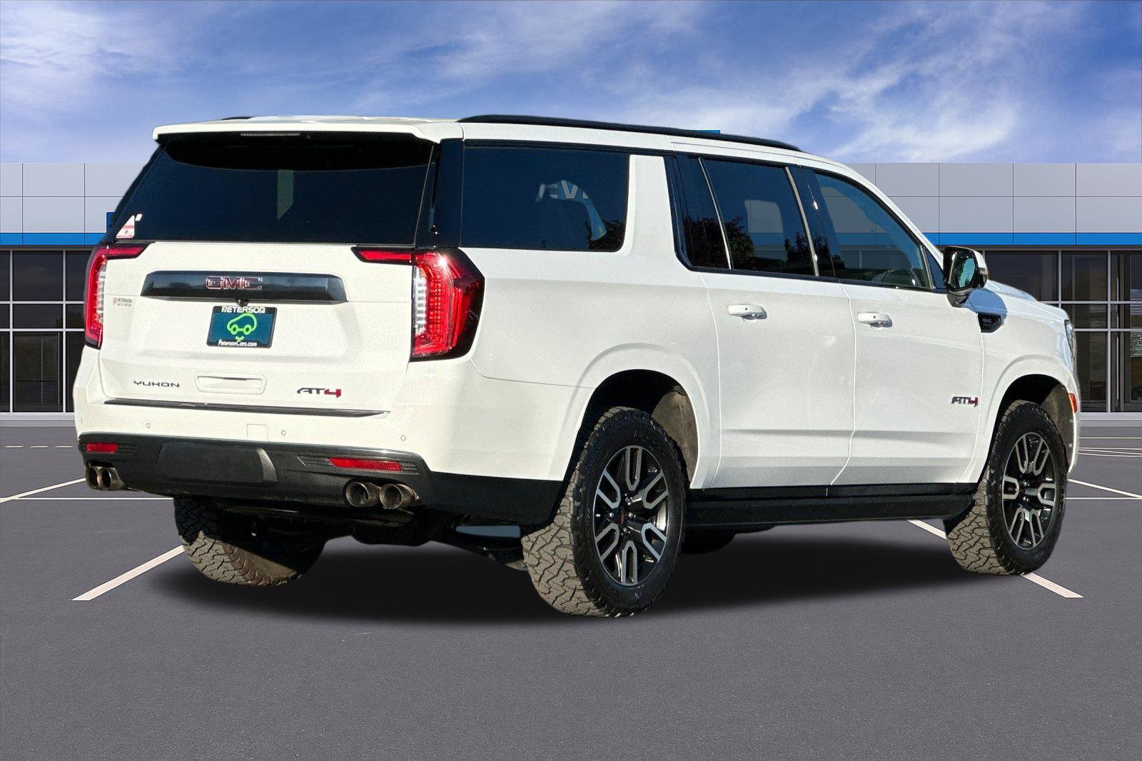 Certified 2023 GMC Yukon XL AT4 w/ Technology Package AWD/4WD image 4