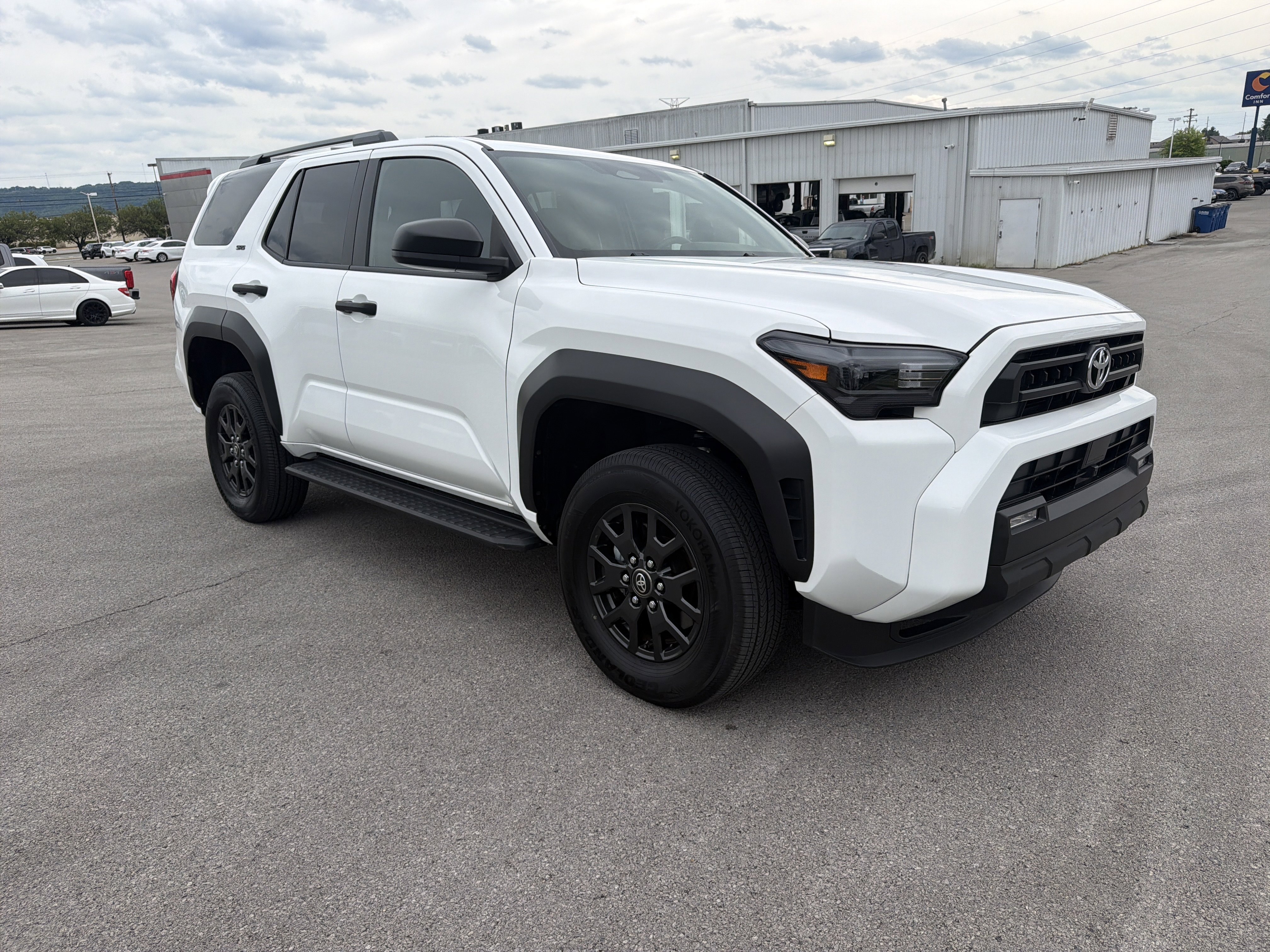 Certified 2025 Toyota 4Runner SR5 AWD/4WD image 9