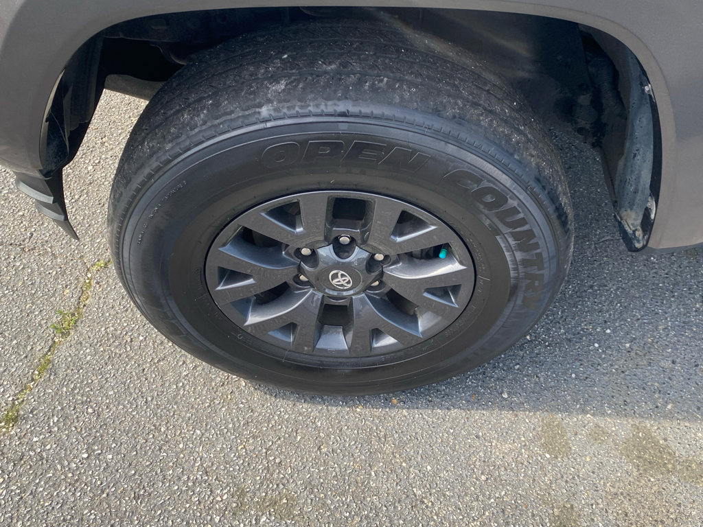 Used 2023 Toyota Tacoma SR5 image 17