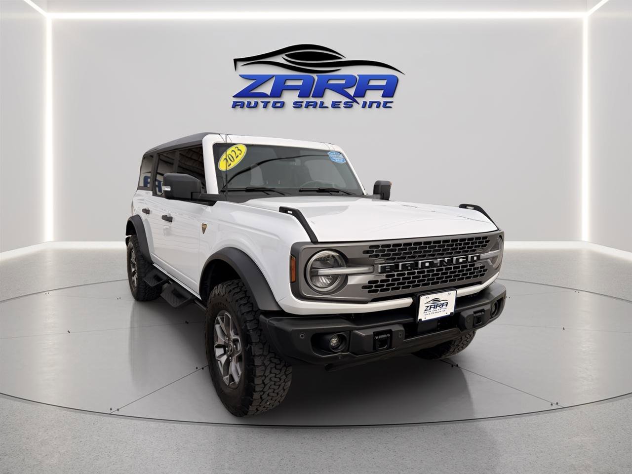 Used 2023 Ford Bronco Badlands image 8
