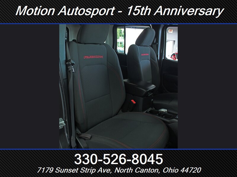 Used 2018 Jeep Wrangler Unlimited Rubicon w/ Dual Top Group AWD/4WD image 28