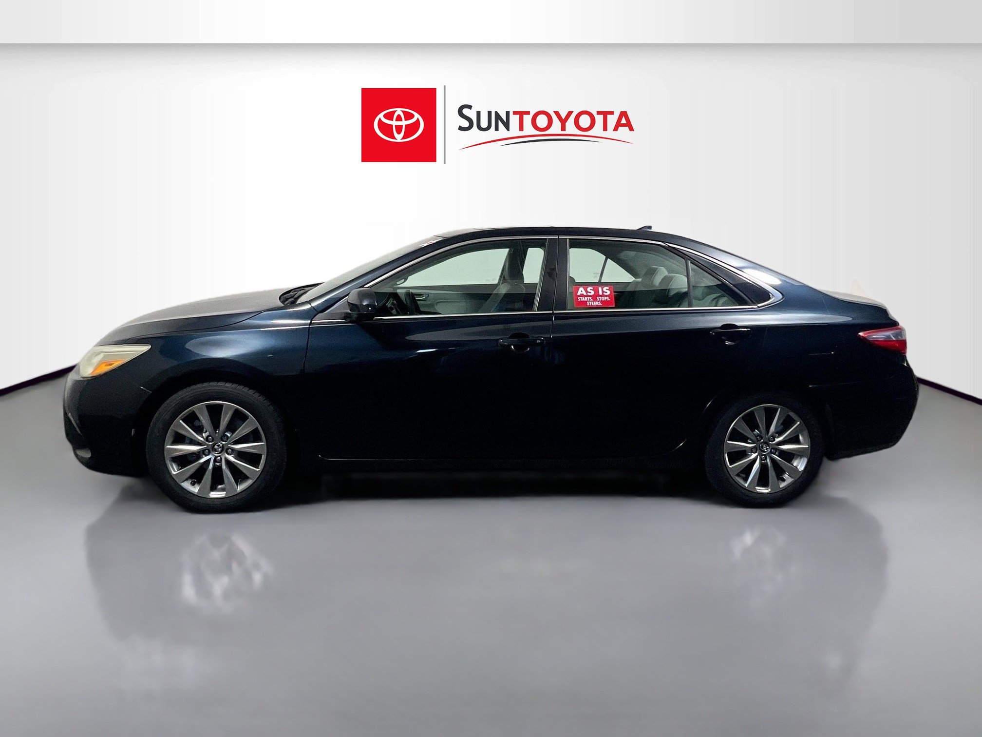 Used 2016 Toyota Camry XLE w/ Advanced Technology Package FWD image 7