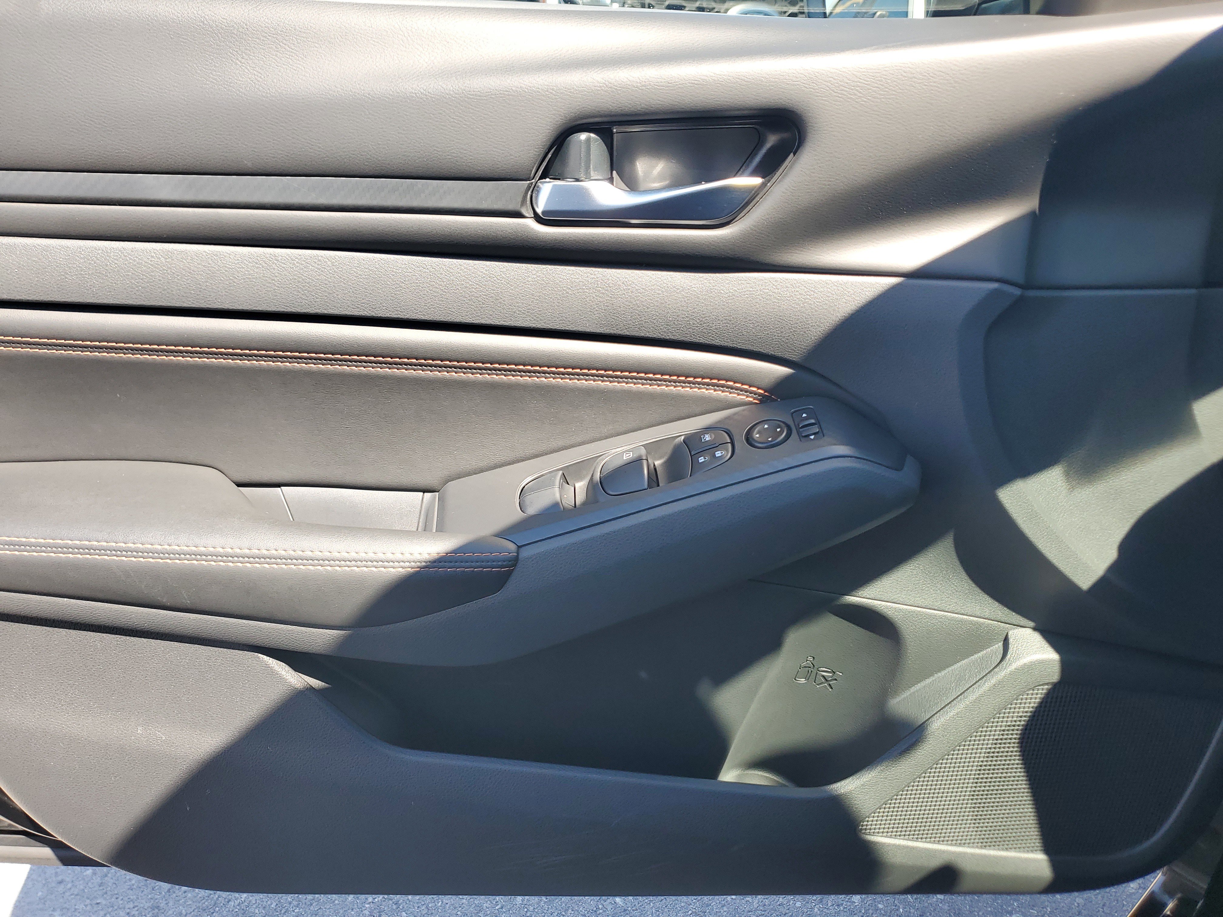 Used 2021 Nissan Altima 2.5 SR image 22