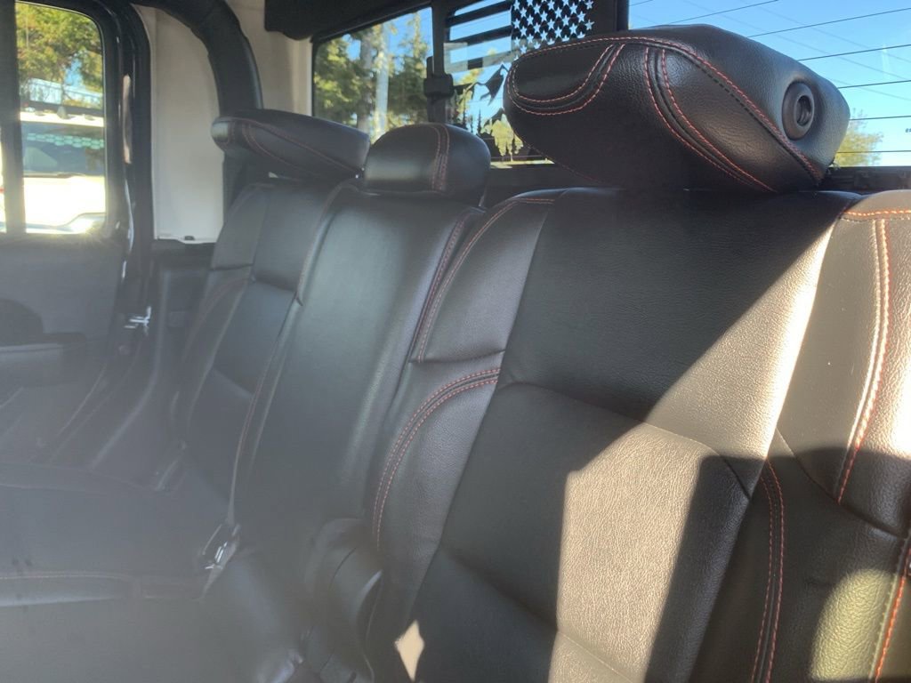 Used 2020 Jeep Gladiator Overland image 21